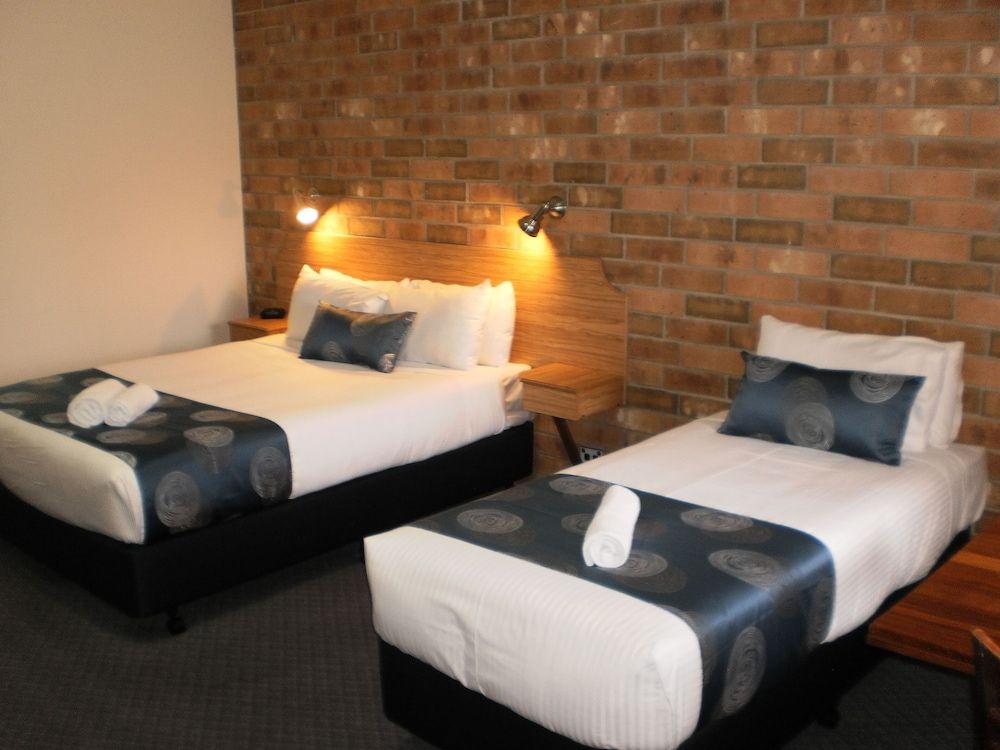 Deluxe Twin Room (Downstairs)