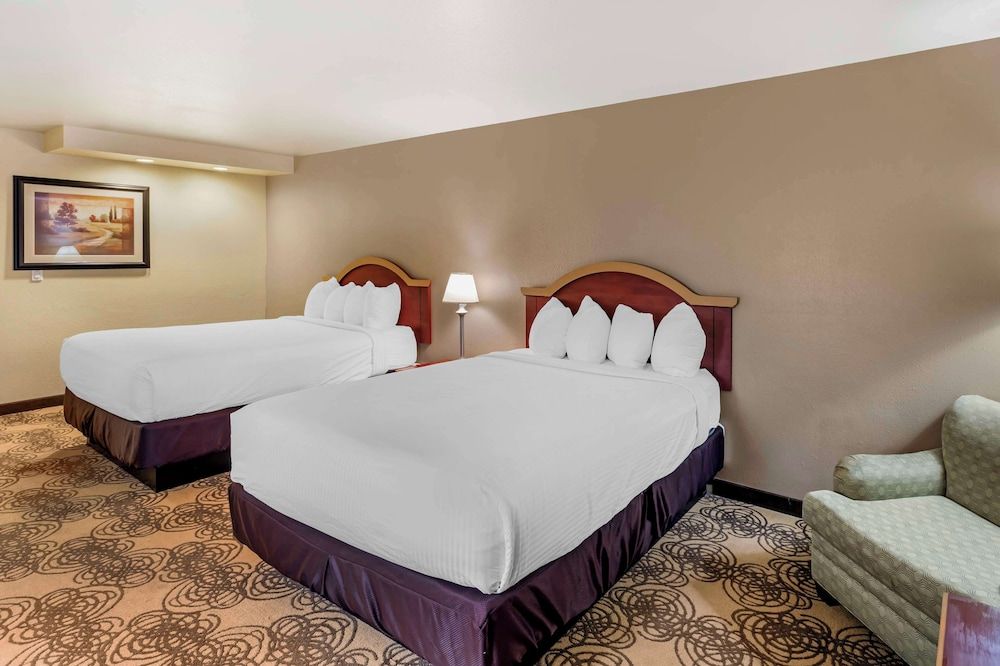 Best Western Elko Inn Standard Room, 2 Queen Beds, Non Smoking, Refrigerator & Microwave