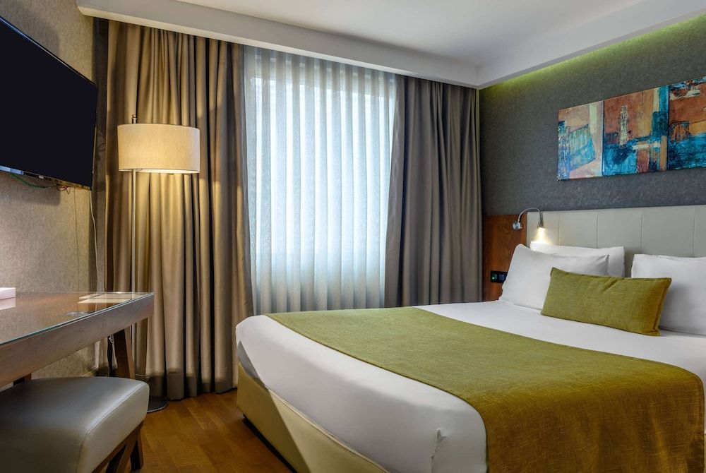 undefined Ramada by Wyndham Istanbul Grand Bazaar 8