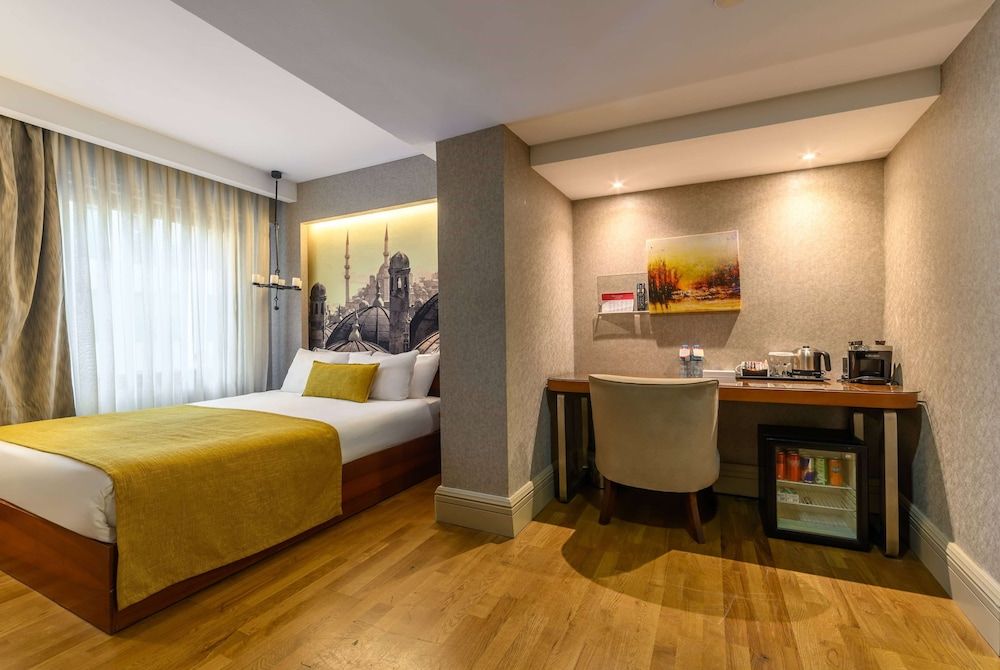 undefined Ramada by Wyndham Istanbul Grand Bazaar 4