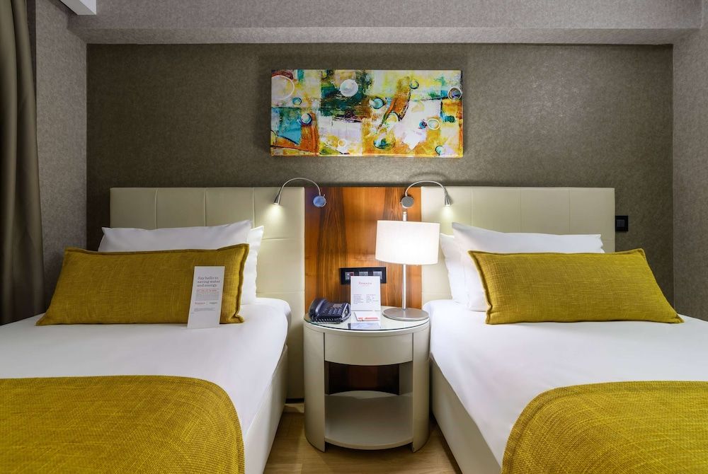 Ramada by Wyndham Istanbul Grand Bazaar Room, 2 Twin Beds, Non Smoking (Economic) 3