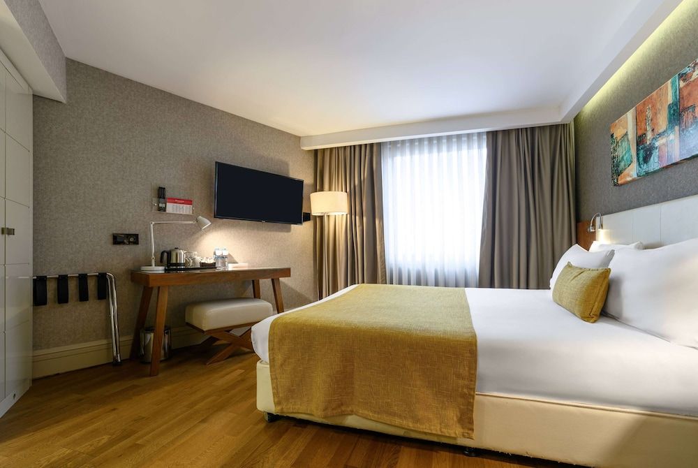 undefined Ramada by Wyndham Istanbul Grand Bazaar 7