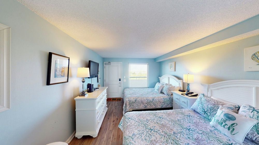 Litchfield Beach & Golf Resort Bridgewater Oceanfront Suite