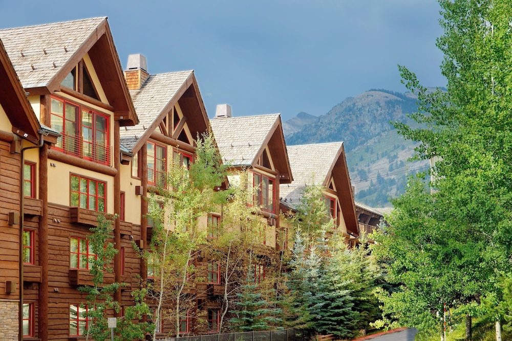 undefined Snake River Lodge - Amenities at Sister Property 8
