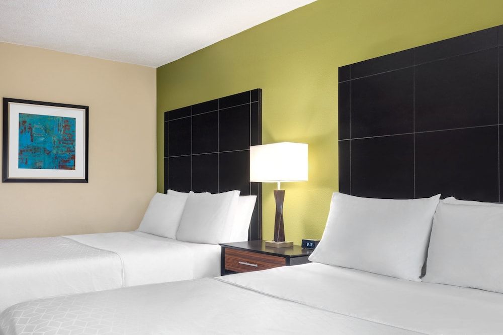 Standard Room, 2 Queen Beds, Accessible (Mobility)