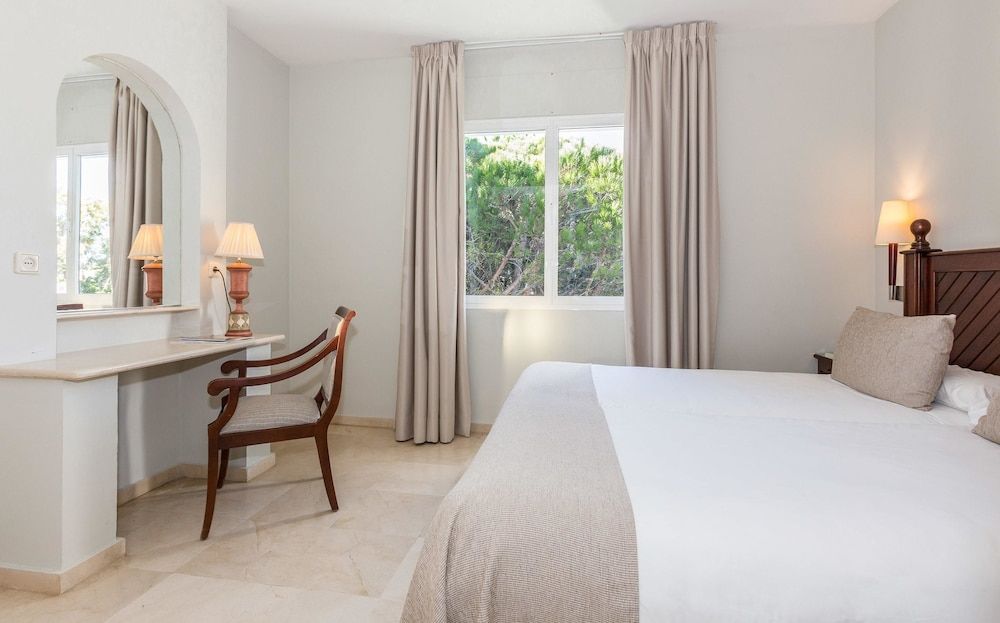 Ona Alanda Club Marbella Apartment, 2 Bedrooms 3