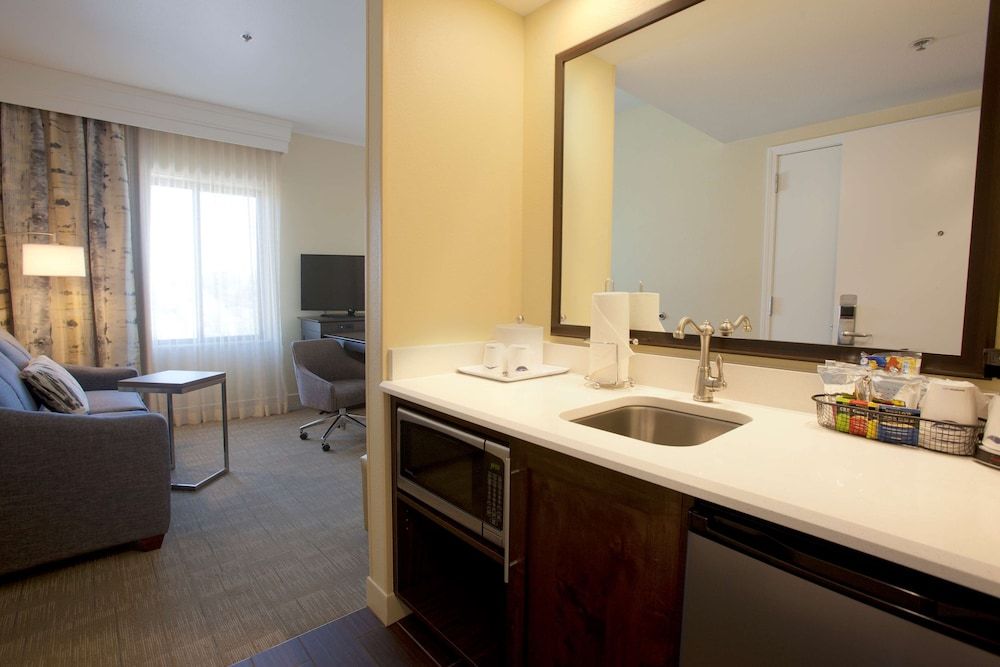 Suite, 1 King Bed with Sofa bed, Non Smoking (1 Room)