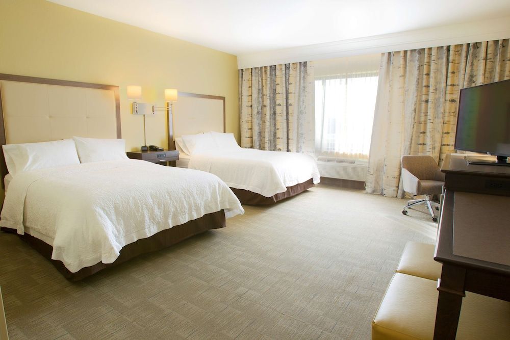 Room, 2 Queen Beds, Non Smoking