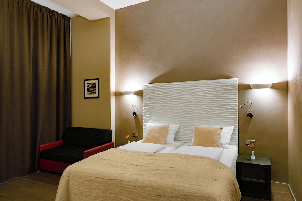 undefined Artim Hotel 8
