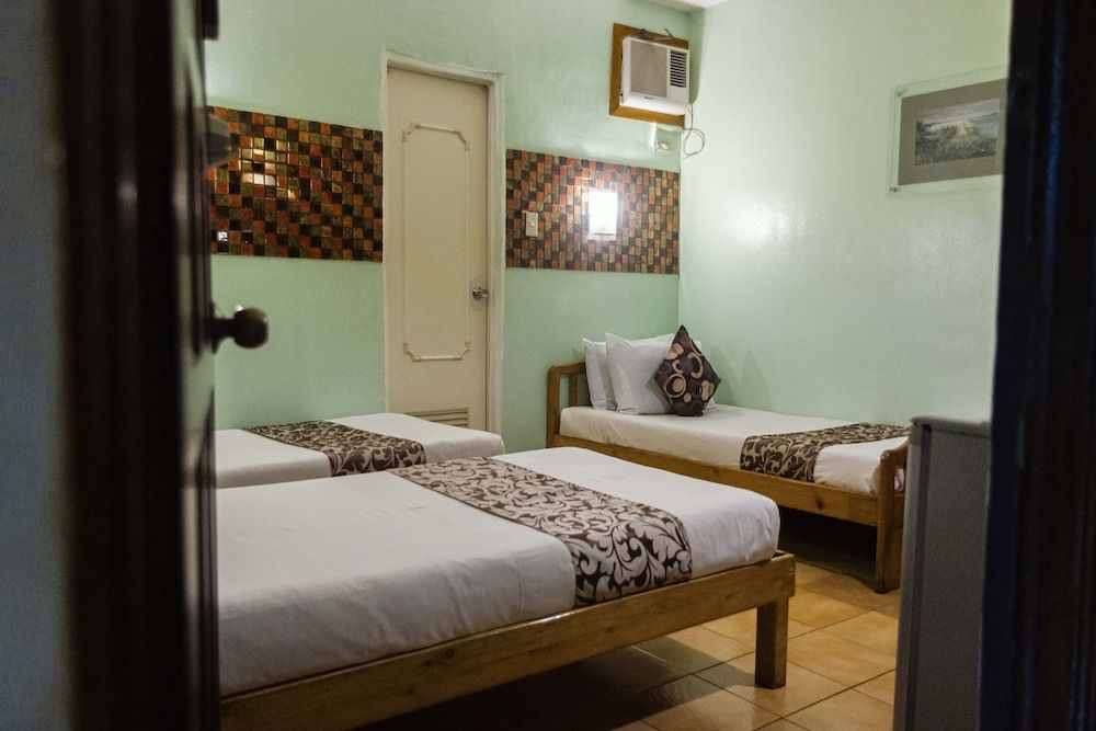 undefined Saint Illians Inn