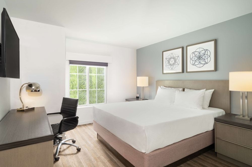 Studio, 1 King Bed