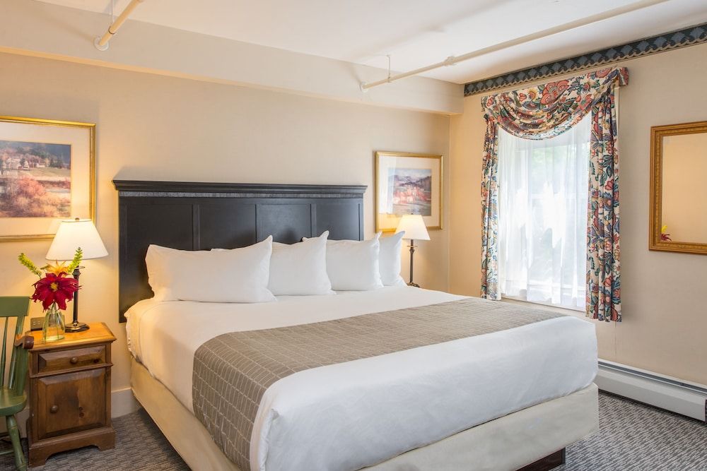 Standard Room, 1 King Bed