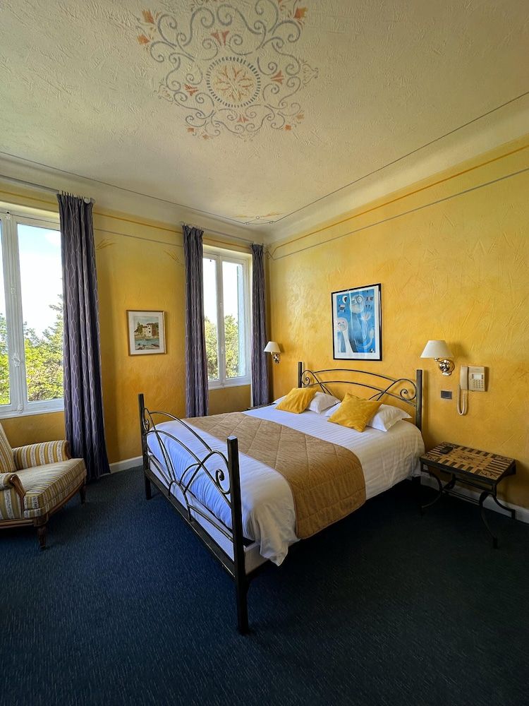 Hôtel Miramar Large, One Double Bed, Panoramic View 3