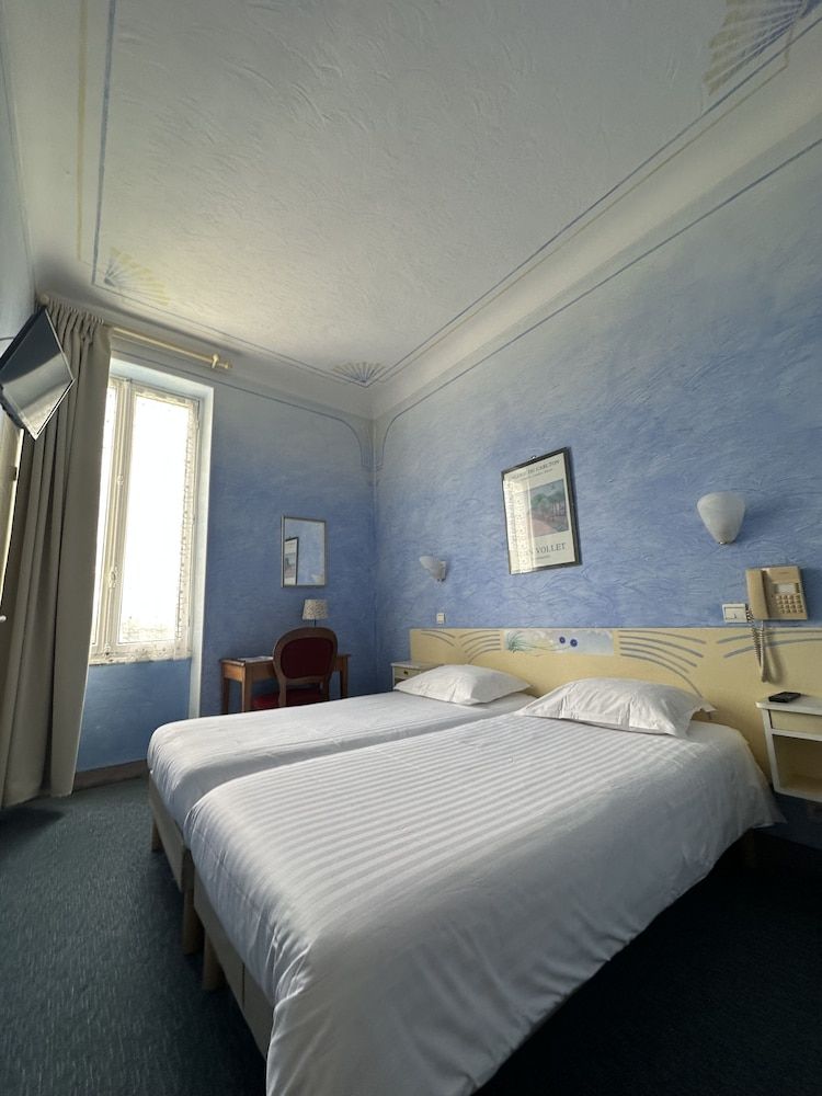 Hôtel Miramar Standard Twin Room, 2 Twin Beds 3