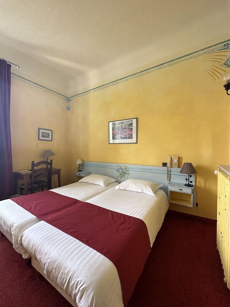 Hôtel Miramar Standard Twin Room, 2 Twin Beds