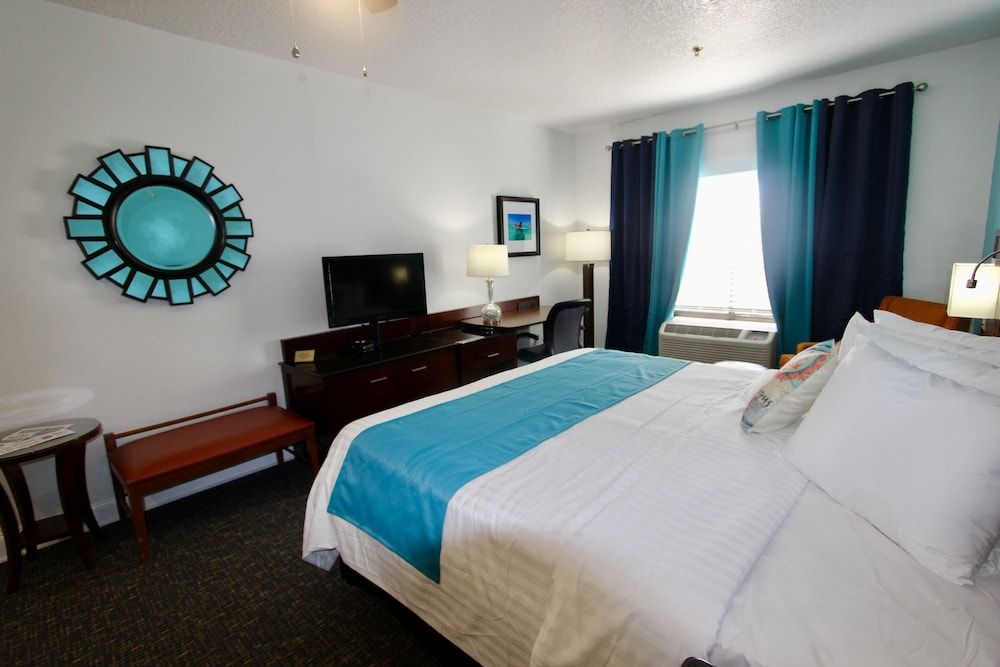 Hotel Pensacola Deluxe Room, 1 King Bed 3