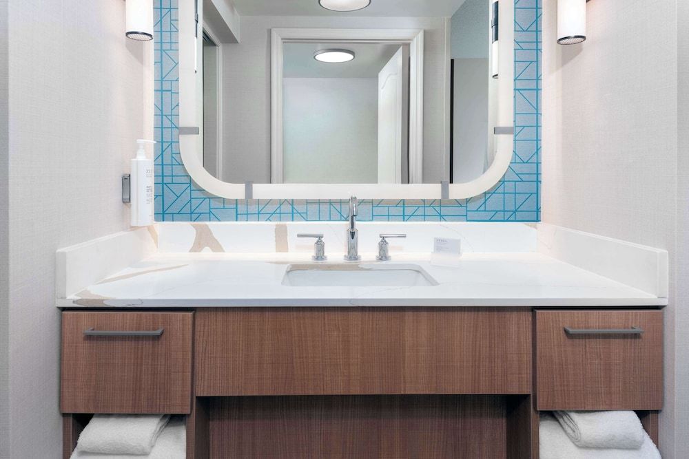 undefined Homewood Suites By Hilton Orlando-Nearest Universal Studios 9