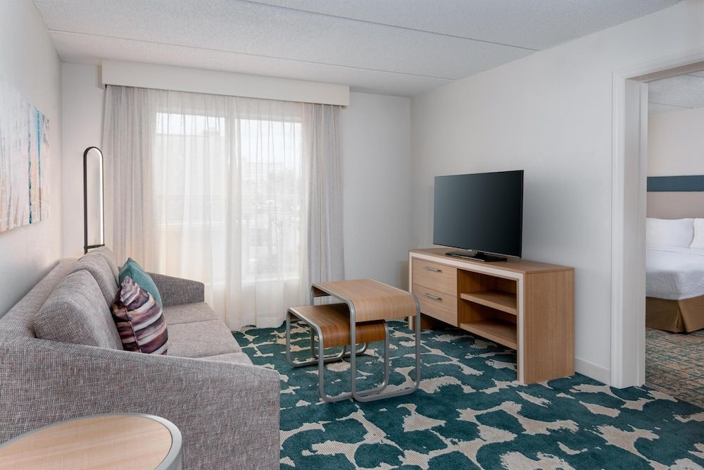 Homewood Suites By Hilton Orlando-Nearest Universal Studios Suite, 1 King Bed with Sofa bed, Accessible, Bathtub (Hearing) 6