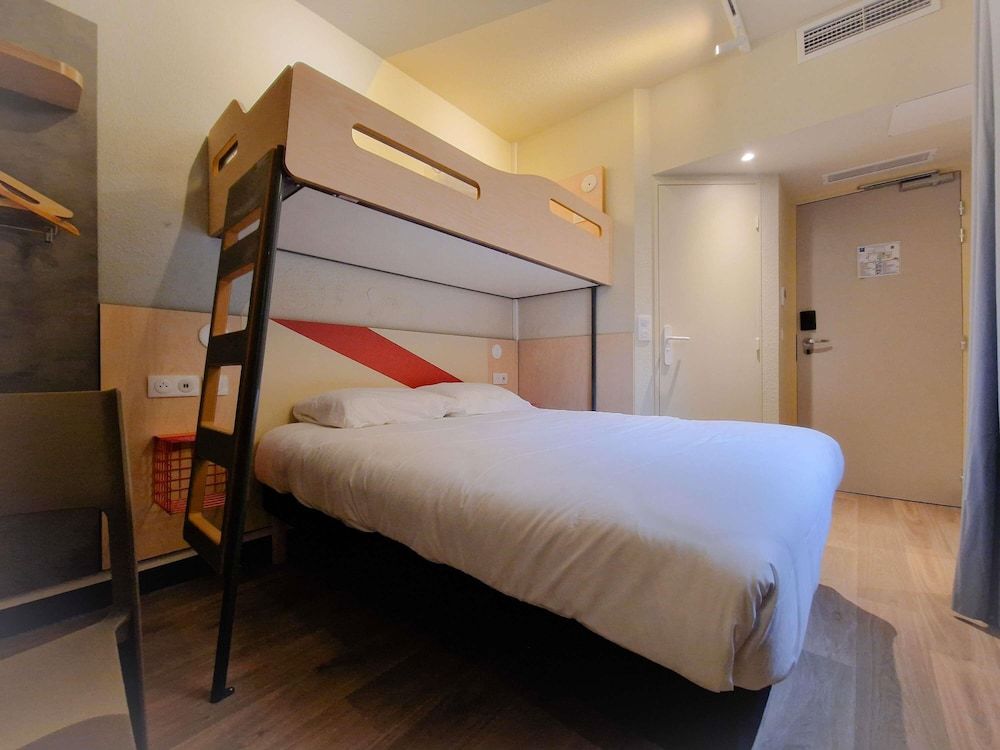 Triple Room, Multiple Beds