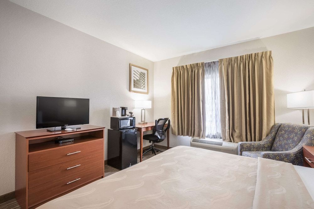 Room, 1 King Bed, Accessible, Non Smoking