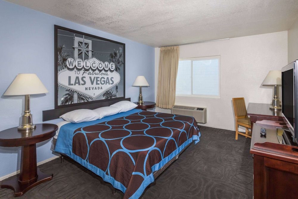 undefined Super 8 by Wyndham Las Vegas North Strip/Fremont St. Area 3