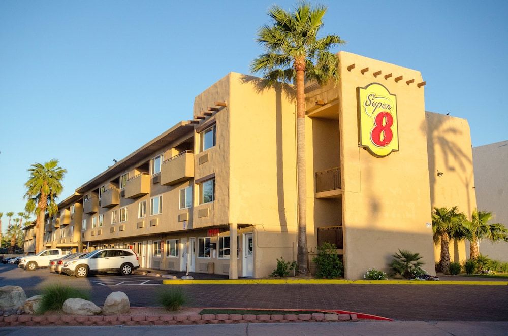 undefined Super 8 by Wyndham Las Vegas North Strip/Fremont St. Area 6