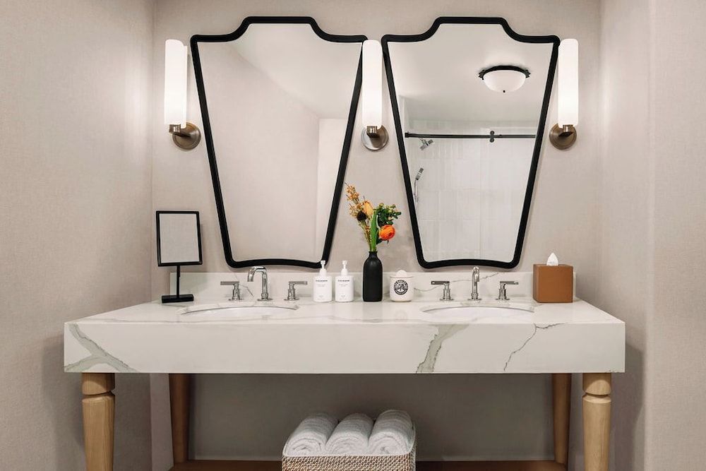 Paso Robles Inn Superior Suite, Multiple Beds (Park 2 Full Bed Suite) 2