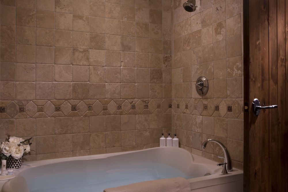 Teton Mountain Lodge and Spa Studio (Alpine) 3