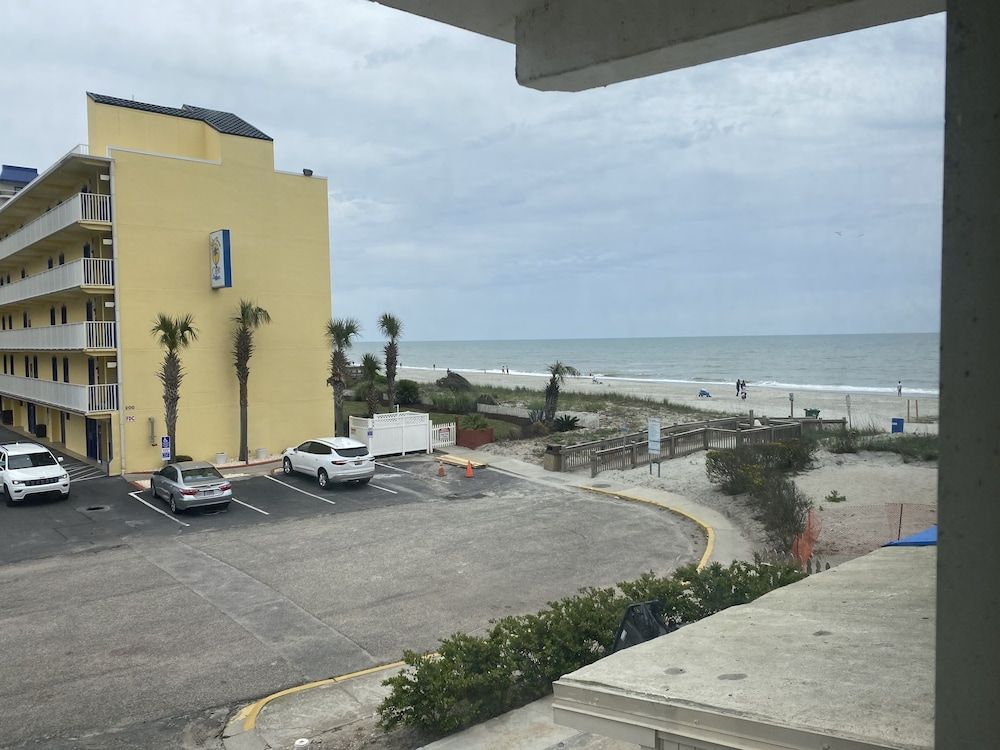 1 Bedroom Oceanview Studio