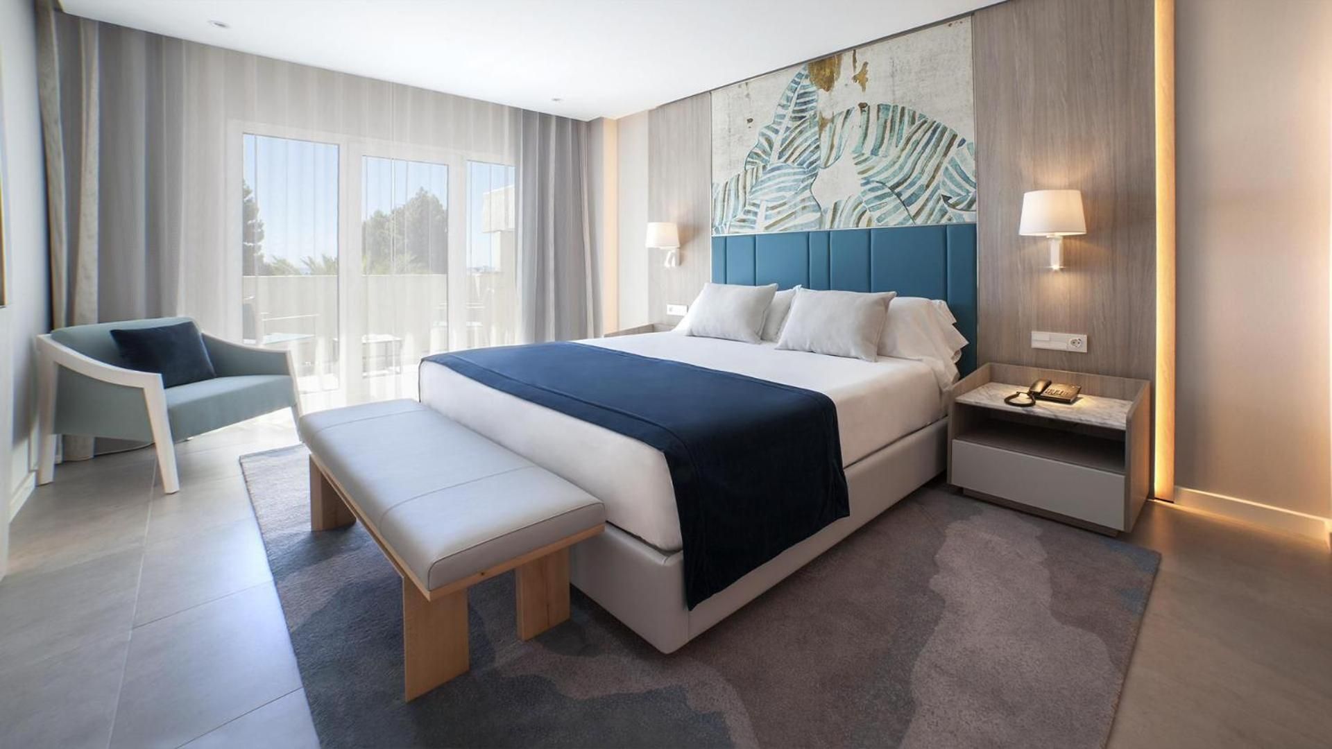 Premium Suite with Balcony