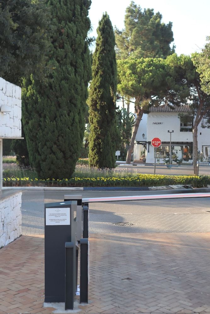 undefined Alanda Marbella Hotel 3