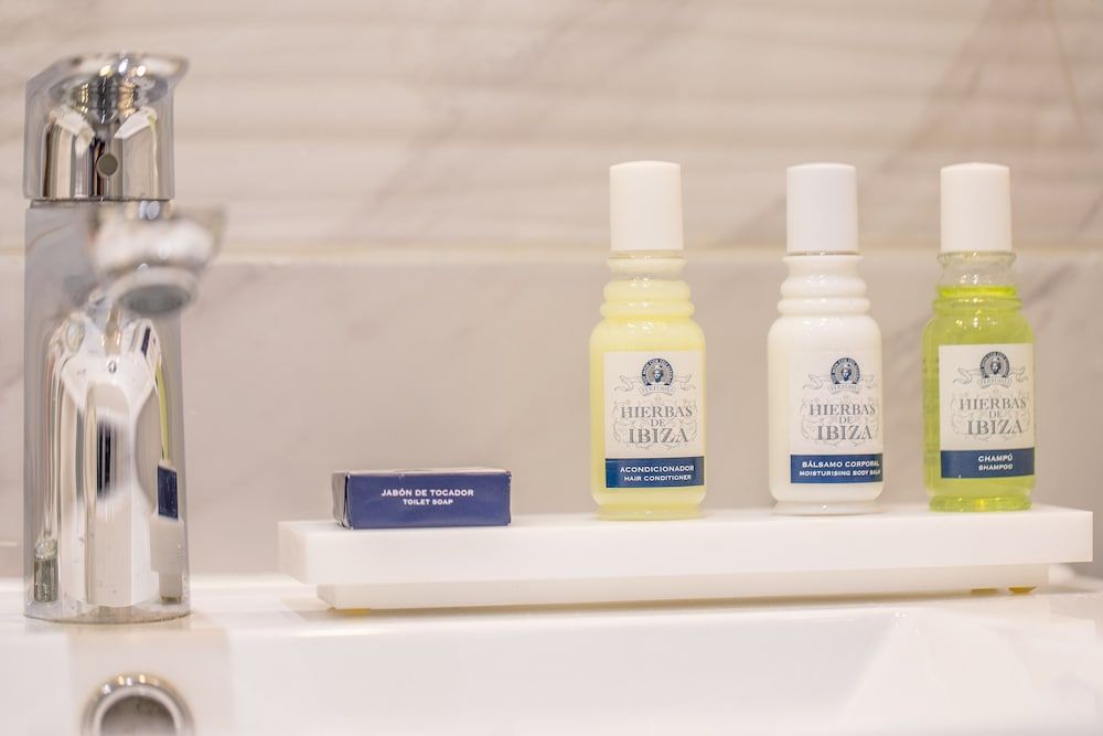 Madame Vacances Hôtel Courchevel Olympic Superior Triple Room (2 adults and 1 Child ) 8