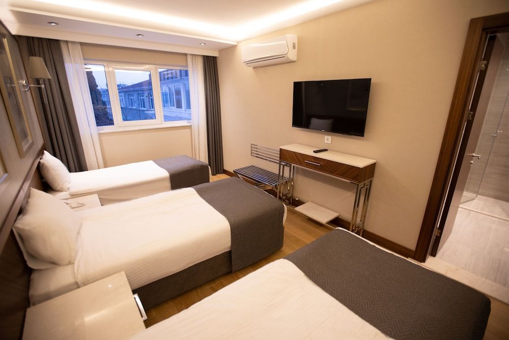 Triple Room
