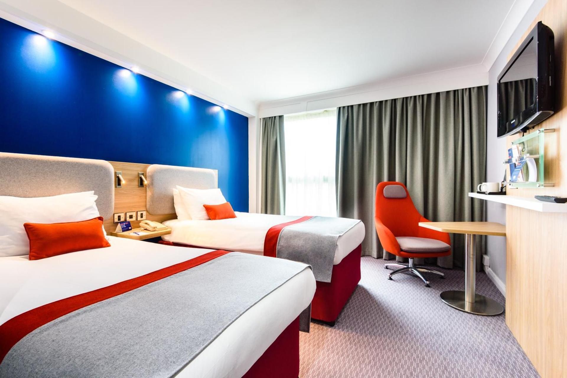 Standard Twin Room with View