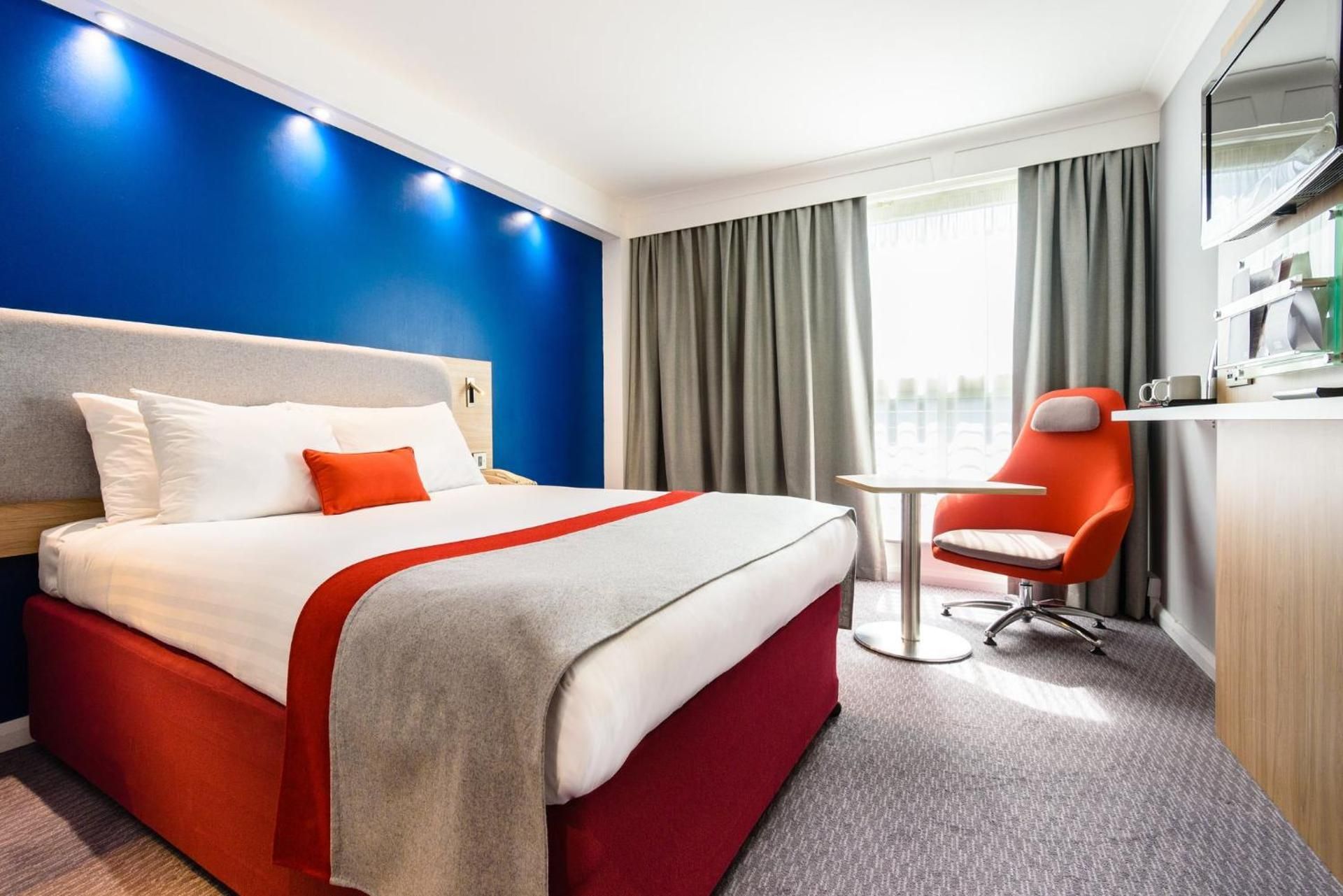 1 Double Accessible with Free Hot Breakfast