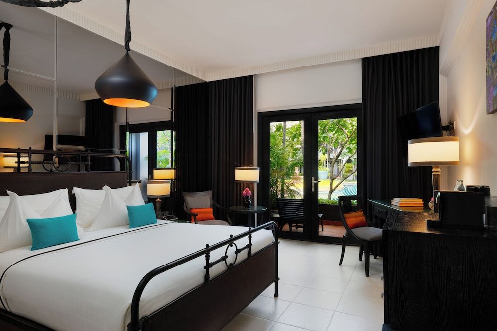 Shinta Mani Angkor Bayon King