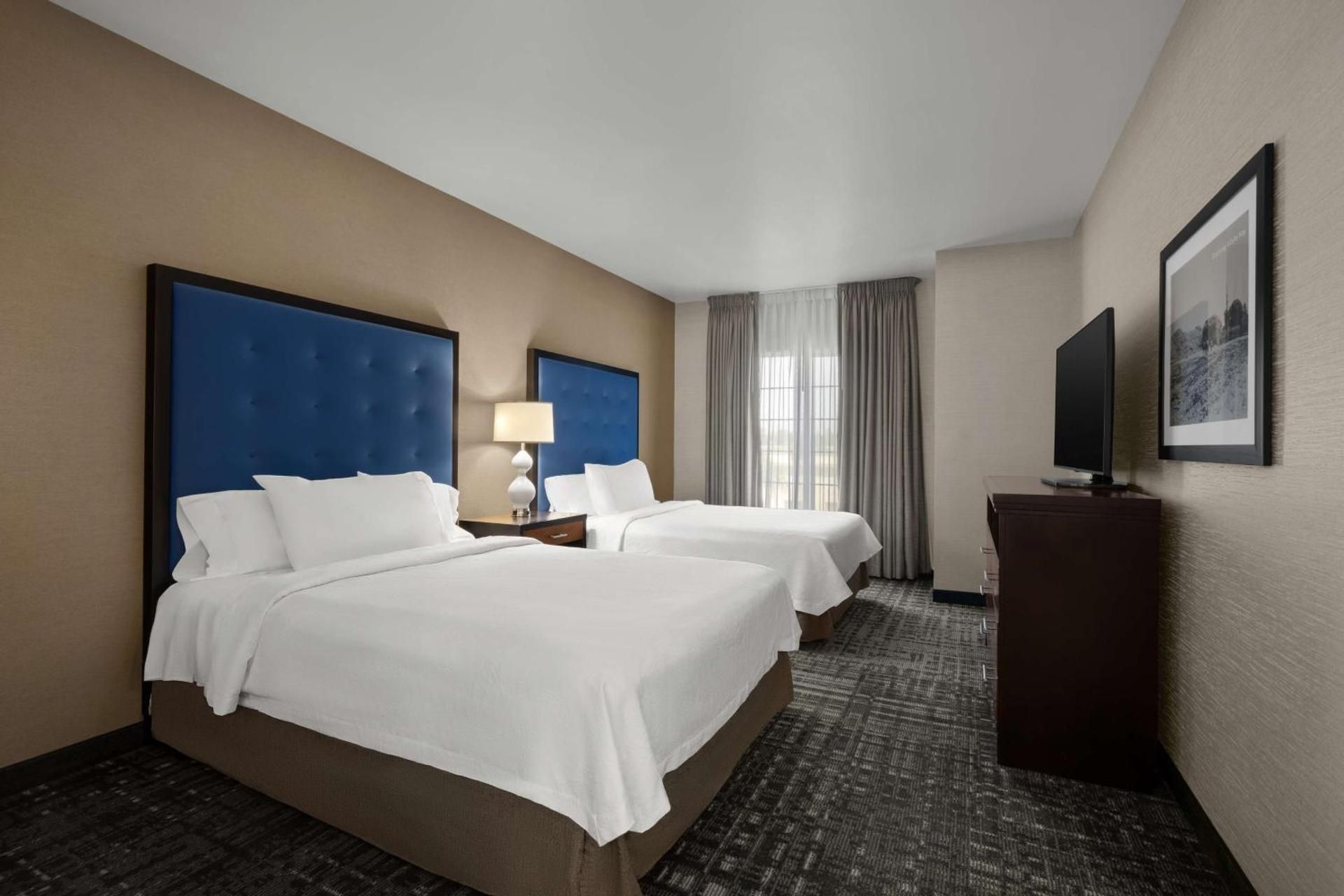 1 KING 2 QN BEDS 2 BDRM 2 BATH SUITE NONSMOK