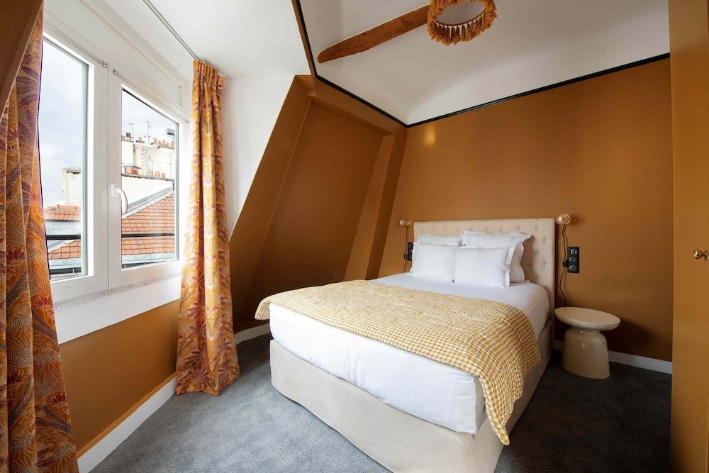 Hotel des Batignolles Economy Room (Mansarde) 4