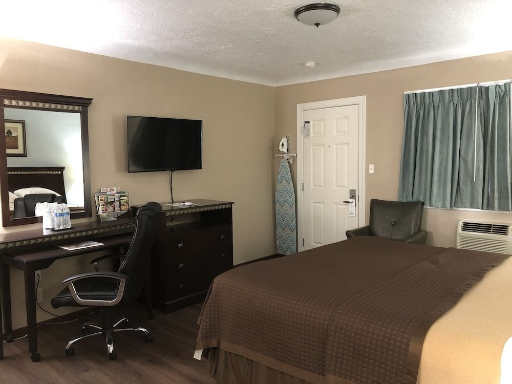 Valueinn Motel 1 King Bed, Non-Smoking Room 5