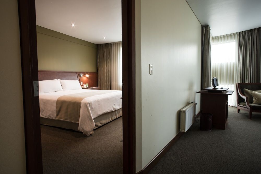 Suites Camino Real Family Suite 7