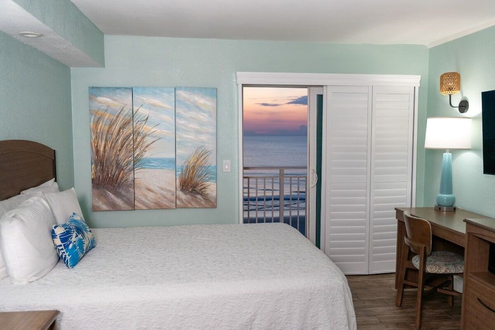 Standard Room, 2 Queen Beds, Oceanfront
