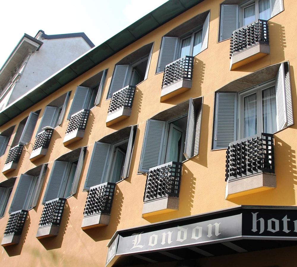 undefined London Hotel 2