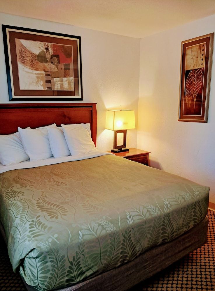 National 9 Casper - Showboat Queen non-smoking 2