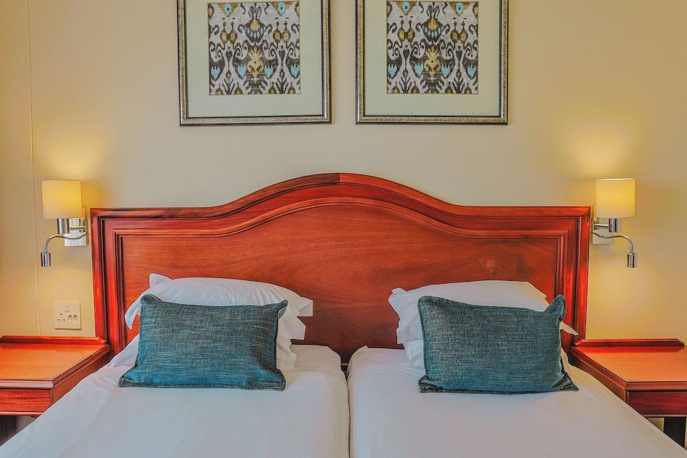 Premier Hotel Regent Standard Room, 2 Twin Beds 2