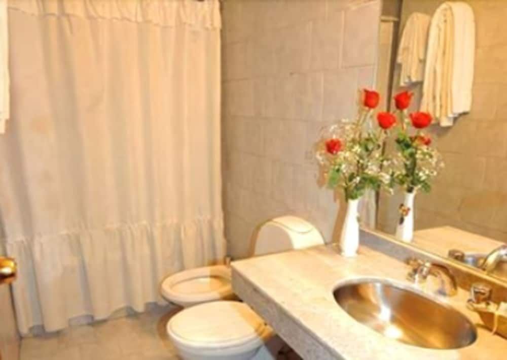 Hotel Carollo Triple Room 5