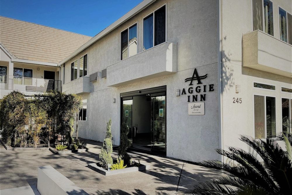 undefined Aggie Inn, an Ascend Collection Hotel 6