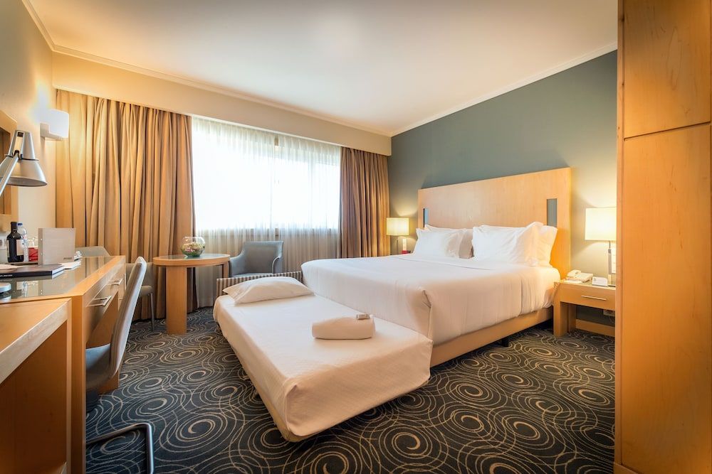 undefined SANA Malhoa Hotel 2