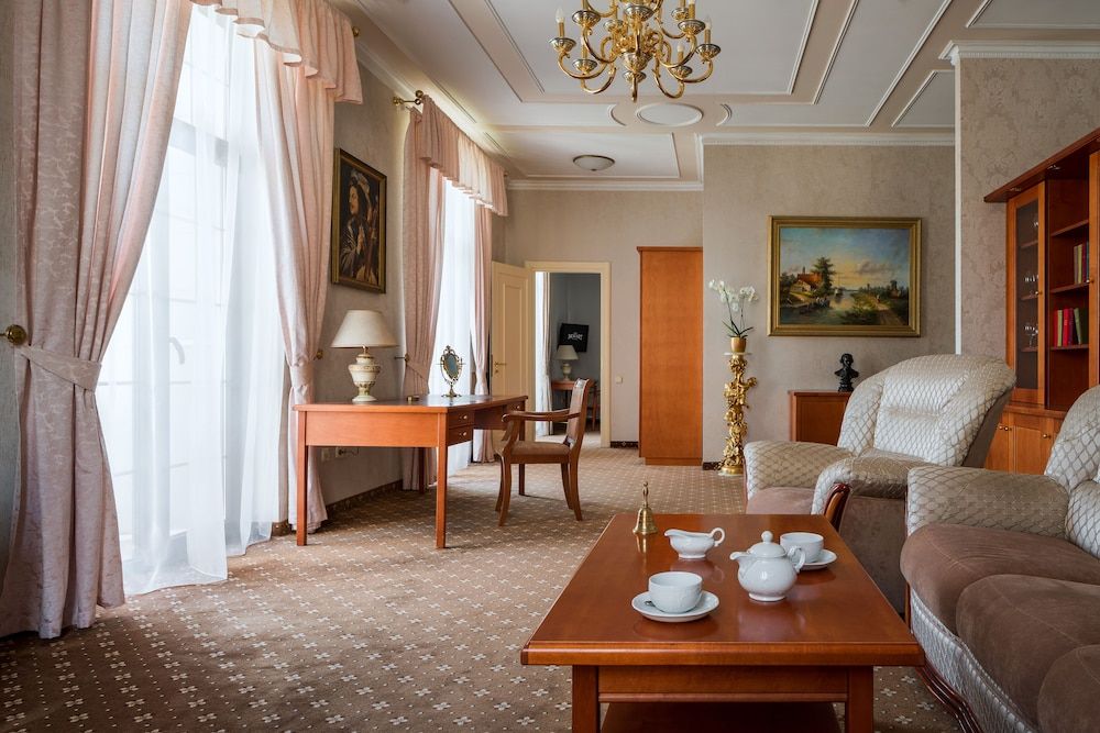 Executive Suite
