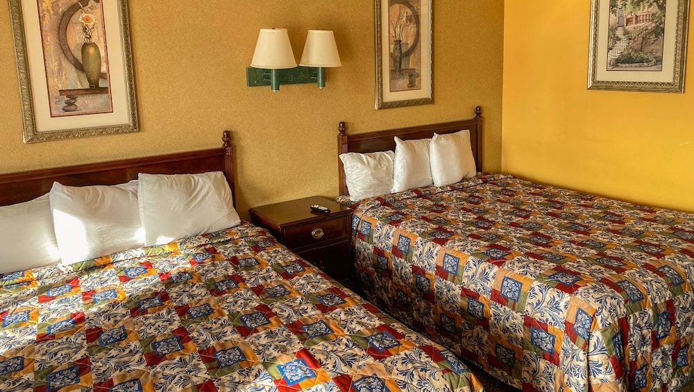 Northgate Inn Saginaw Two doubles non smoking