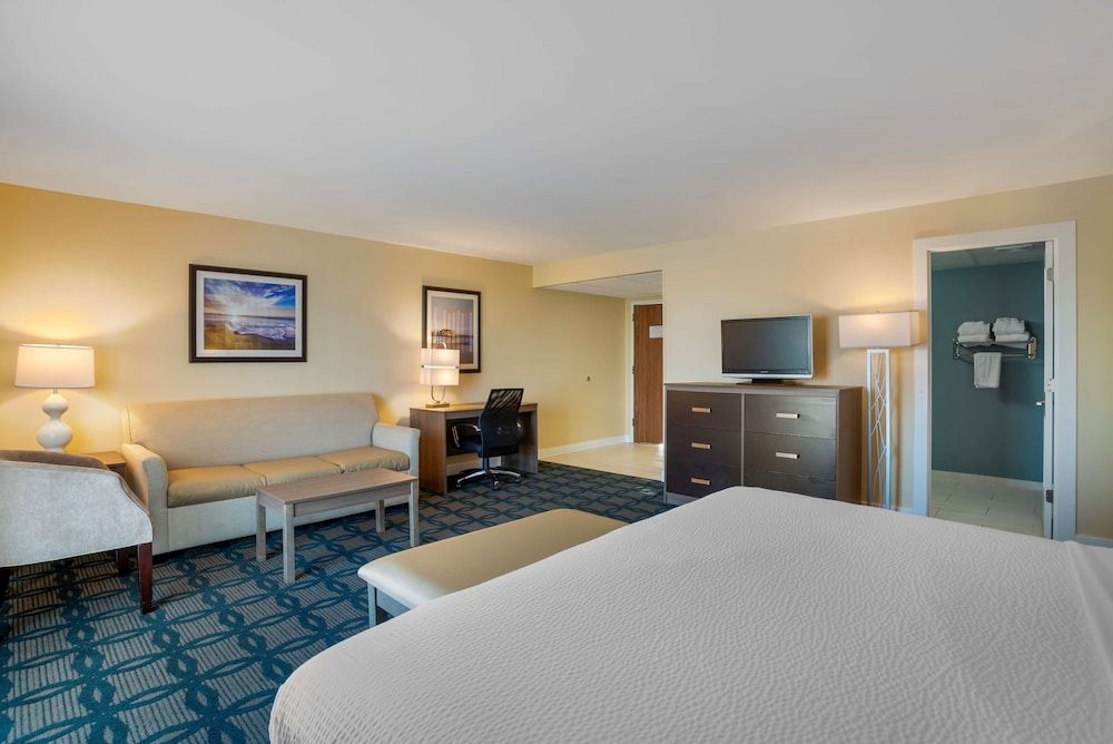 undefined Best Western Plus Ocean City 10